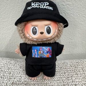 Kpop demon hunter outfit for labubu